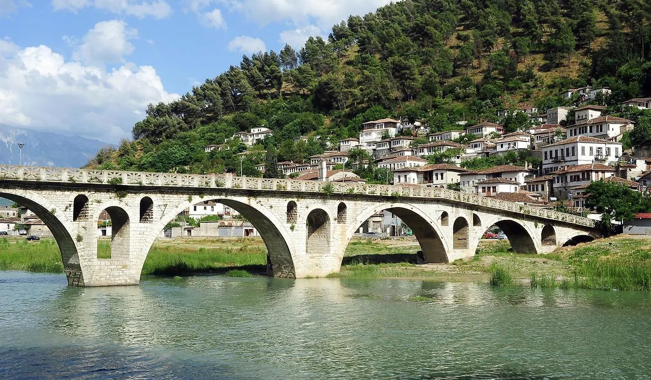 Sant Andrea Hotel Berat 0*,  Albania